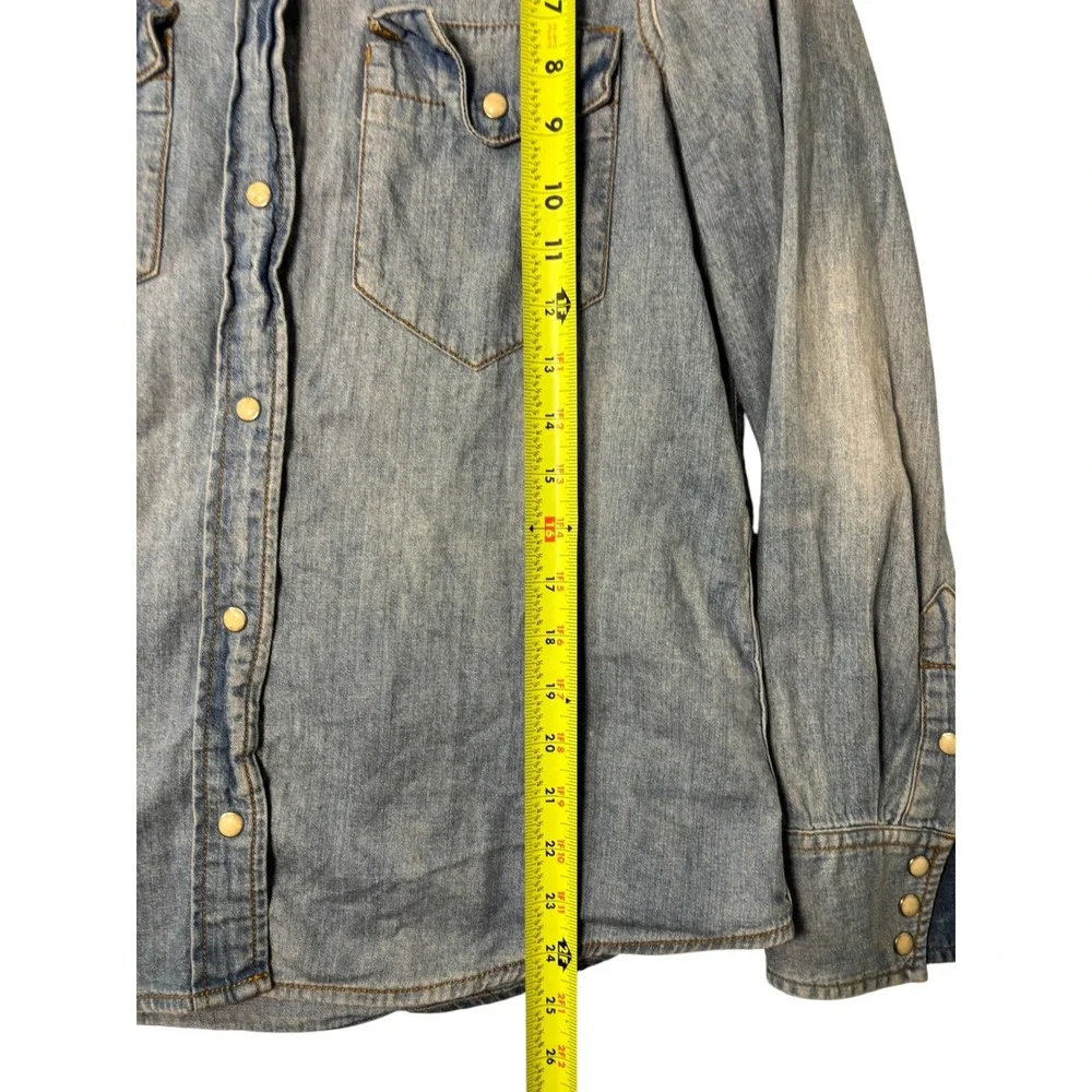 J.Crew Womens Western Denim Pearl Snap Button Down Shirt Light Wash‎ Blue Size 6